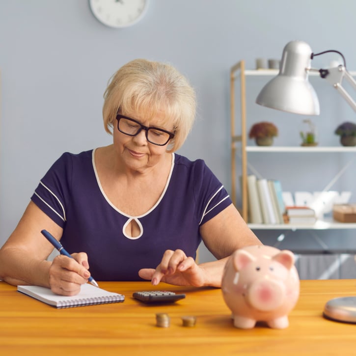 Werknemer is met vroegpensioen en doet geen zwaar werk meer, maar rekent hoeveel pensioen ze krijgt