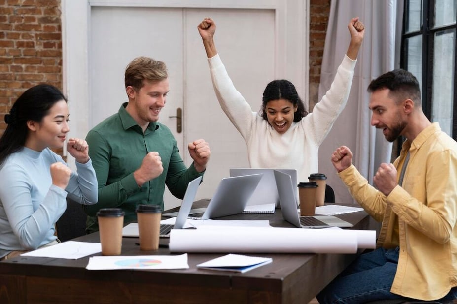 Motivation bei der Arbeit kann nicht nur das Team anfeuern, sondern auch den Job angenehm gestalten.